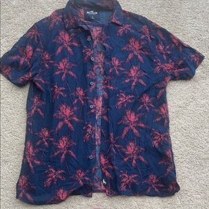 Hollister Men's Blue and Red Tropical Print Shirt